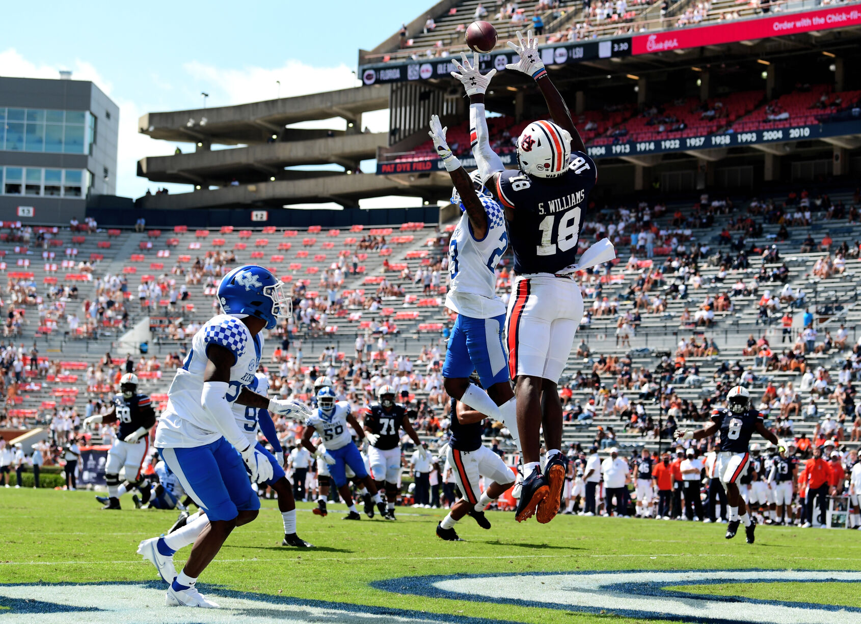 Football: Auburn vs Kentucky